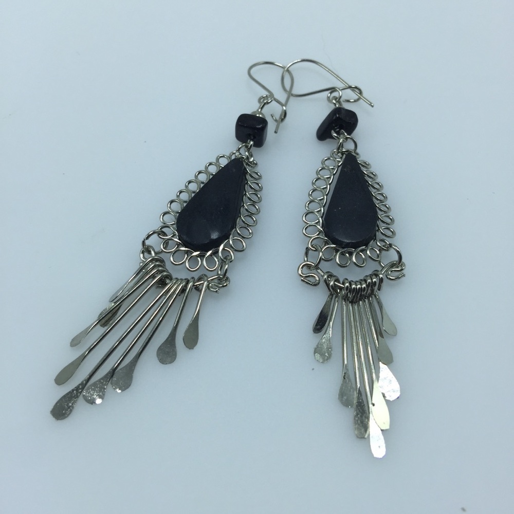 Natural Black Stone Earrings in Alpaca Silver